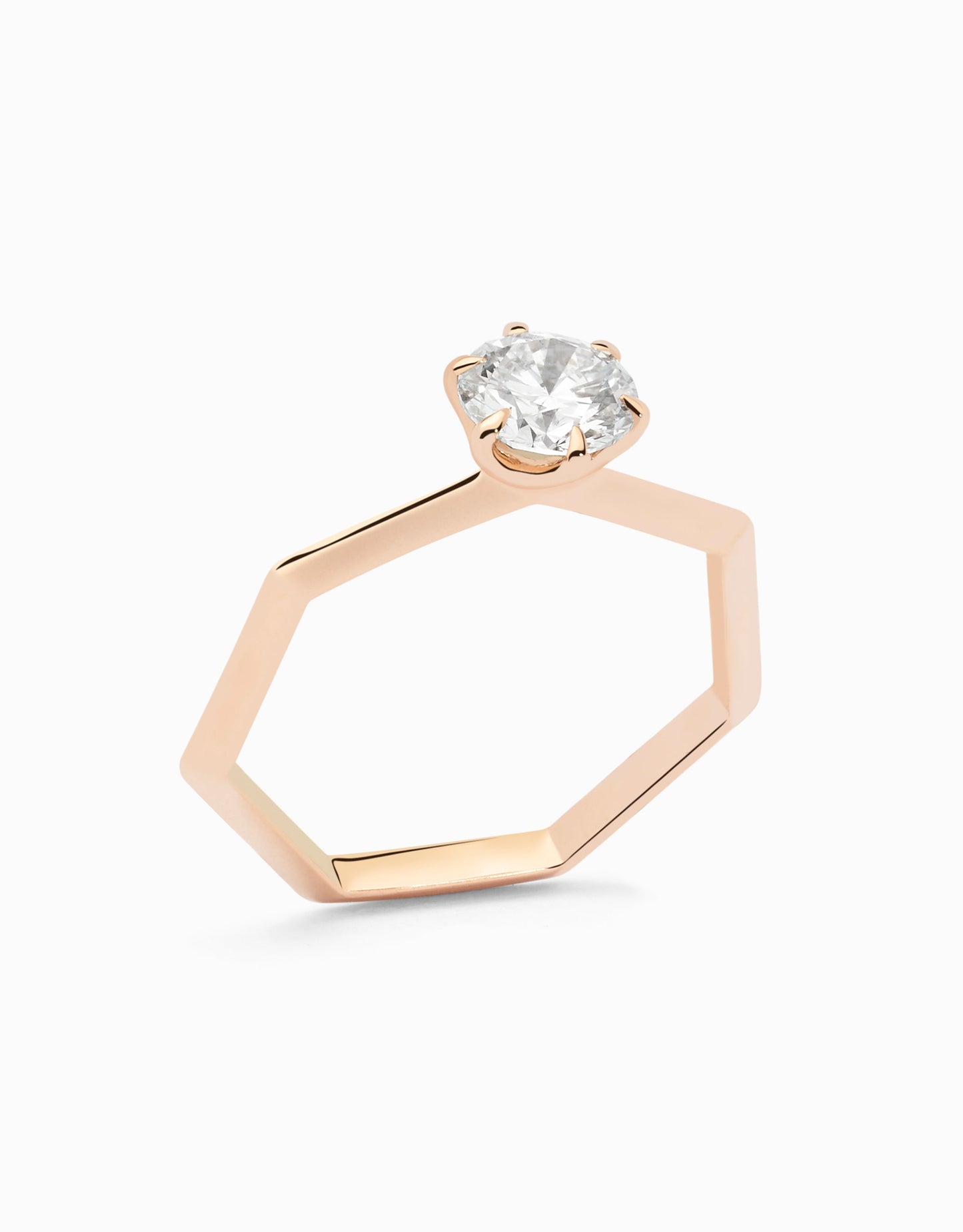 Anell solitari heptagonal de compromís amb diamant natural de 0,70ct