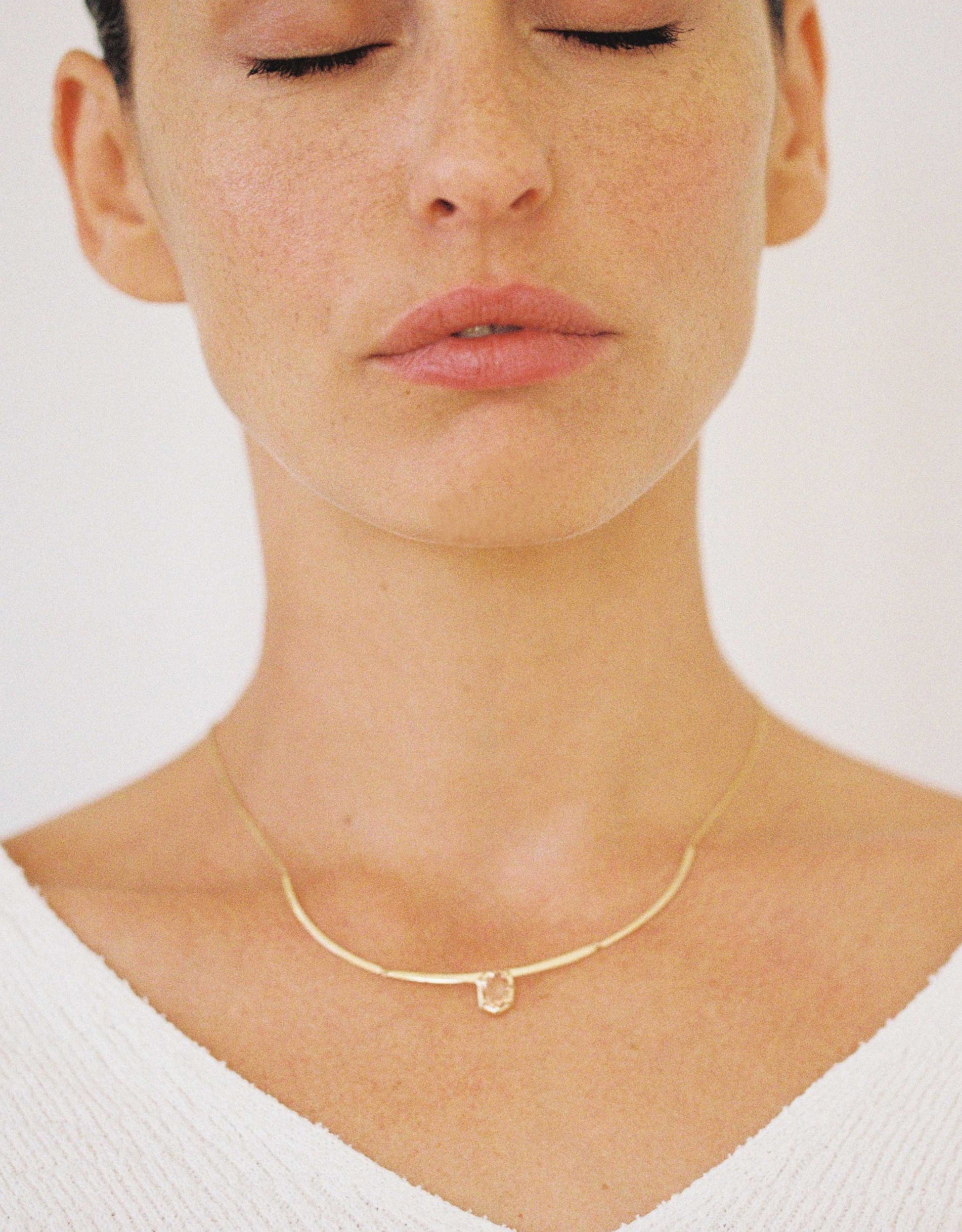 N.5 · Collaret d'or groc i granat Malay - Roosik & Co - Collaret